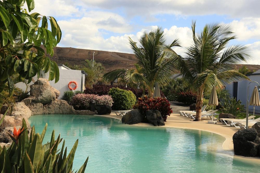 R2 Romantic Fantasia Dreams & Suites Hotel (Adults Only) Tarajalejo Exterior photo