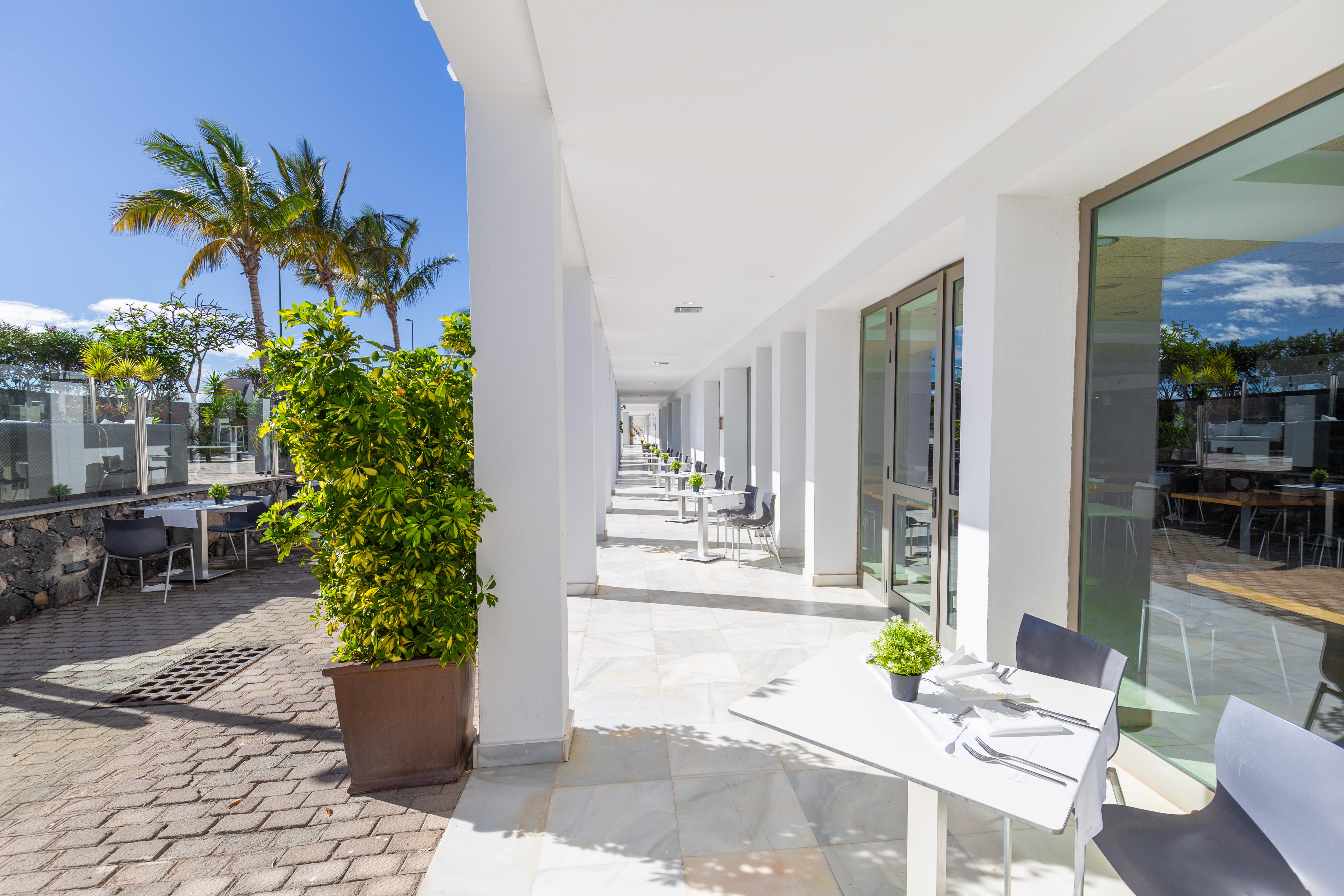 R2 Romantic Fantasia Dreams & Suites Hotel (Adults Only) Tarajalejo Exterior photo