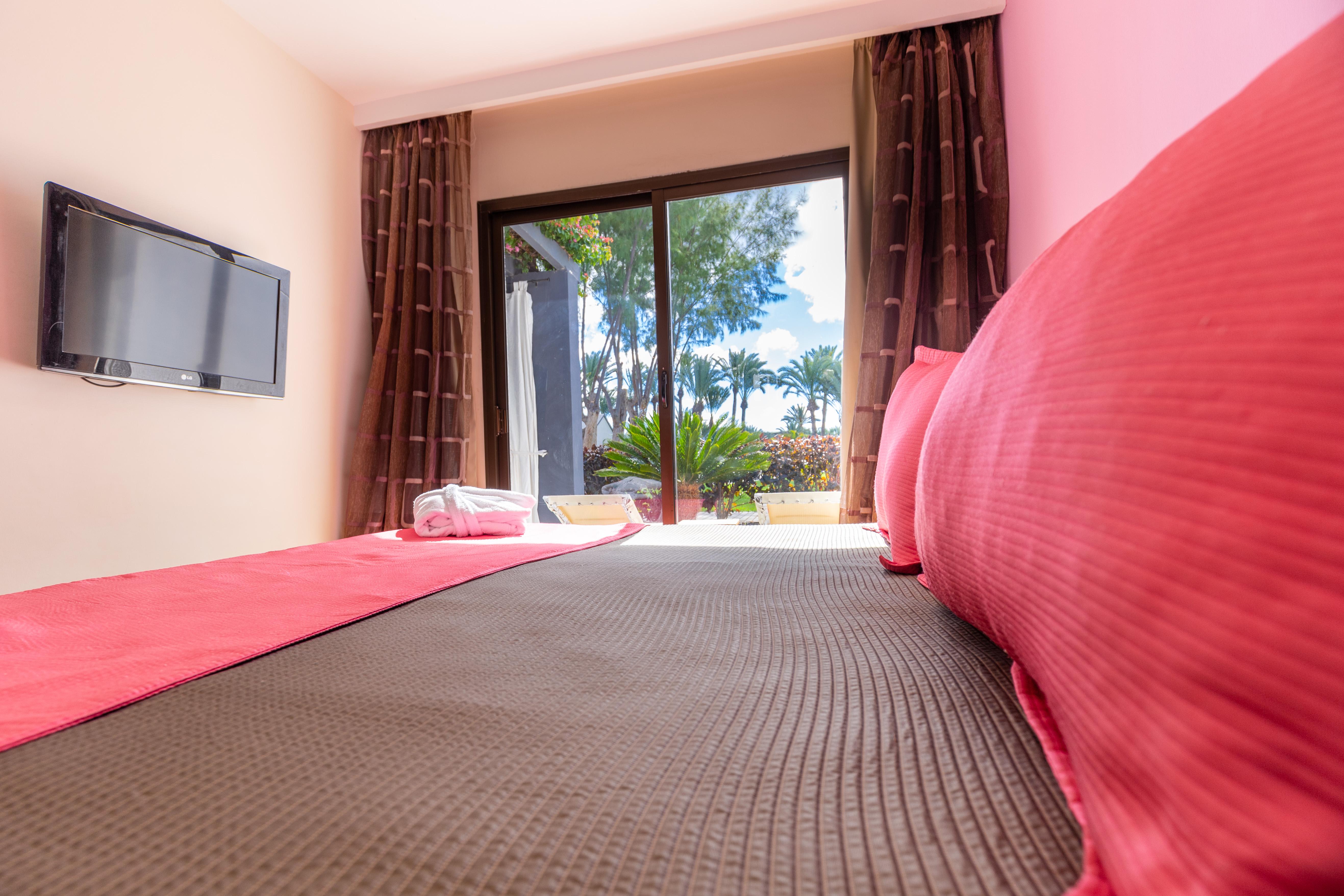 R2 Romantic Fantasia Dreams & Suites Hotel (Adults Only) Tarajalejo Exterior photo