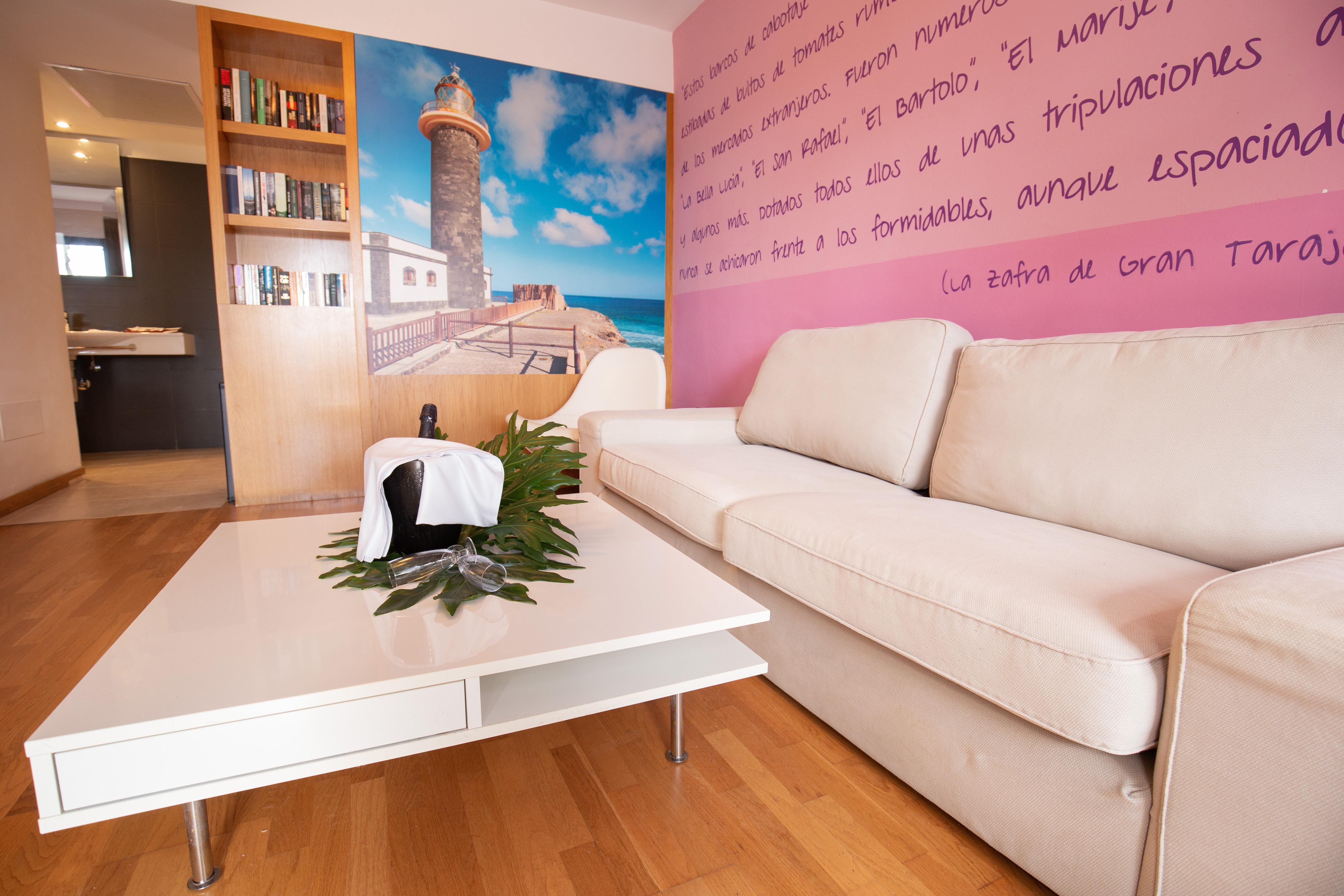 R2 Romantic Fantasia Dreams & Suites Hotel (Adults Only) Tarajalejo Exterior photo