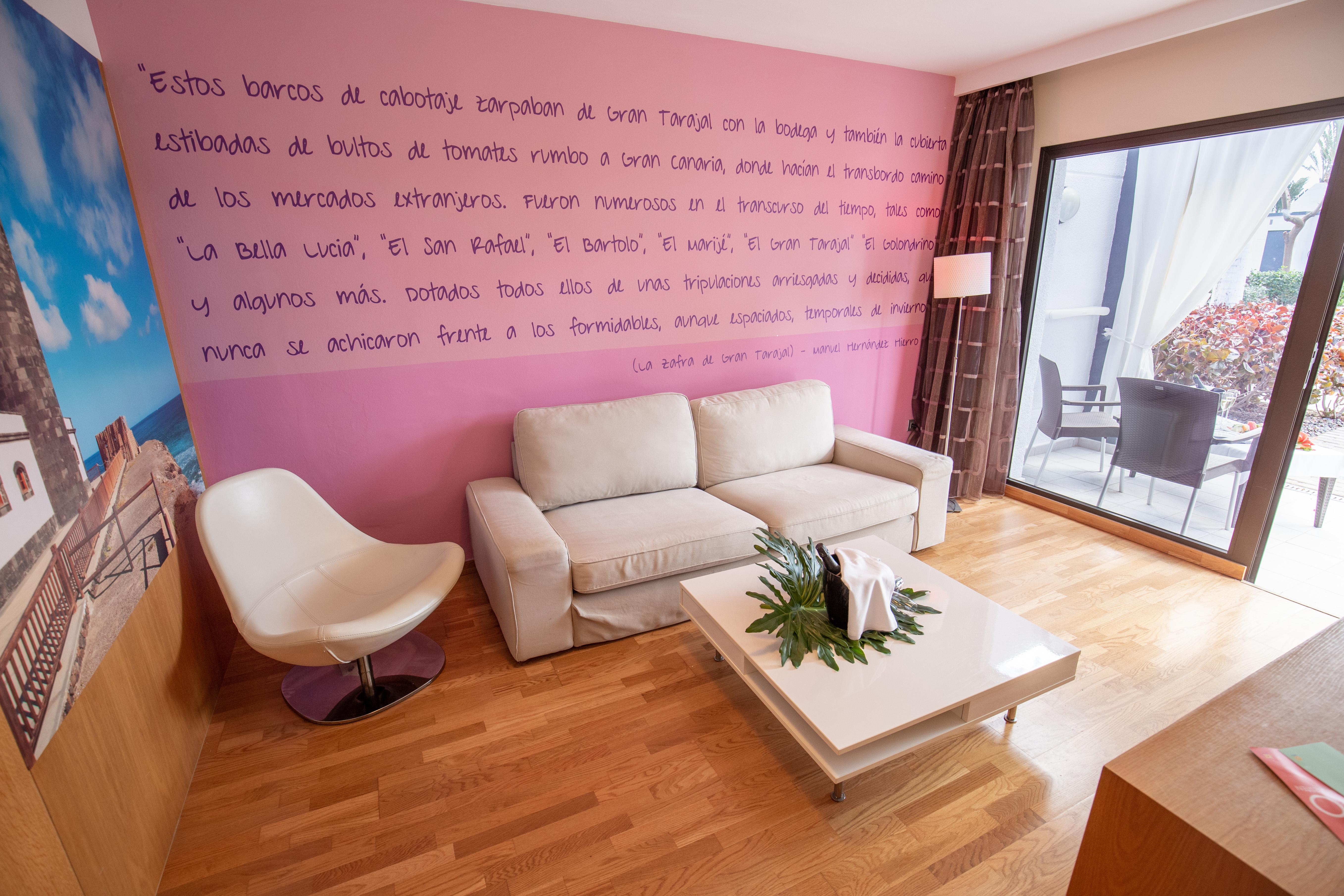 R2 Romantic Fantasia Dreams & Suites Hotel (Adults Only) Tarajalejo Exterior photo